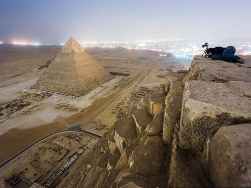 cairo pyramids with sharmers