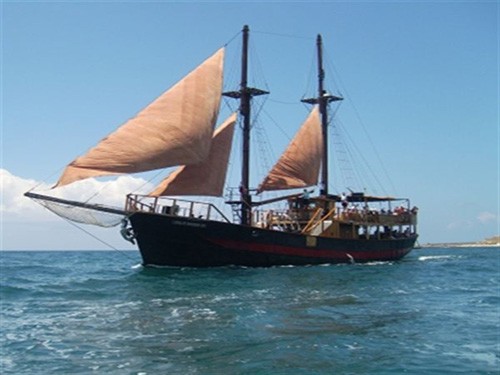 sharm el sheikh pirate boat excursion